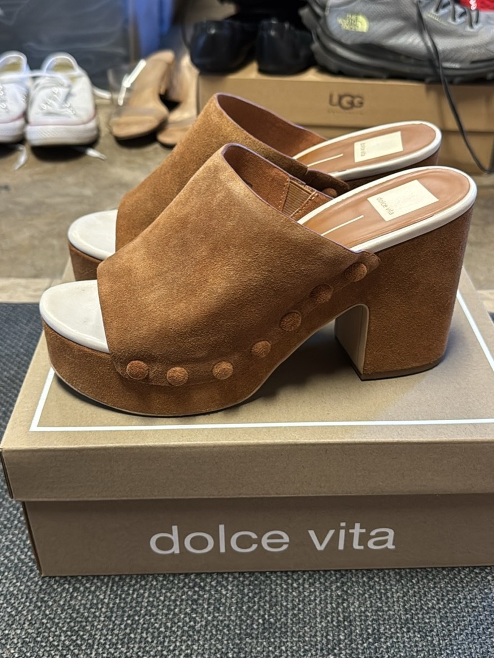 Dolce Vita Emol Pecan Suede Size 9.5